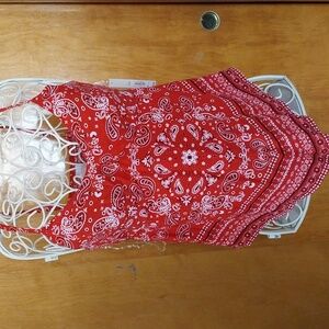 No Boundaries scarf hem top